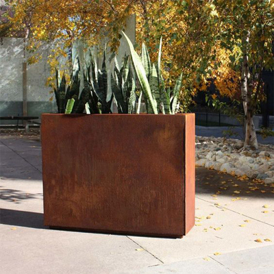 گلدان های فلزی مربعی بزرگ در فضای باز Corten Steel Planter را سفارشی کنید