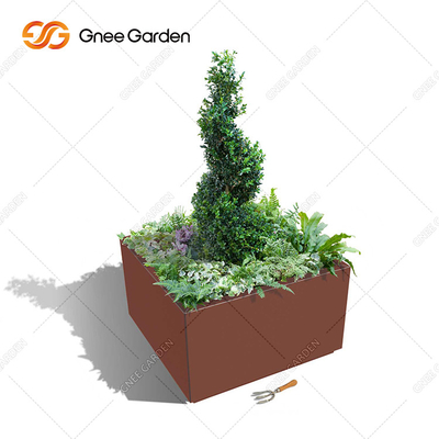 جعبه کاشت فولادی کورتن زنگ زده فلزی در پاسیو فضای باز
