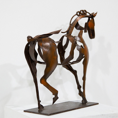 چکیده مجسمه فضای باز فلزی Hollow Life Size Horse For Landscape